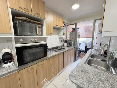 Departamento En Venta De 2 Dorm. En Huechuraba