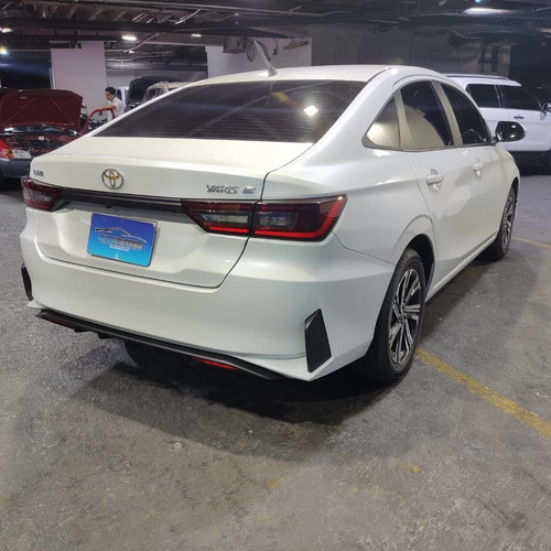 Imagen 12 de 14 de Toyota Yaris E 2023