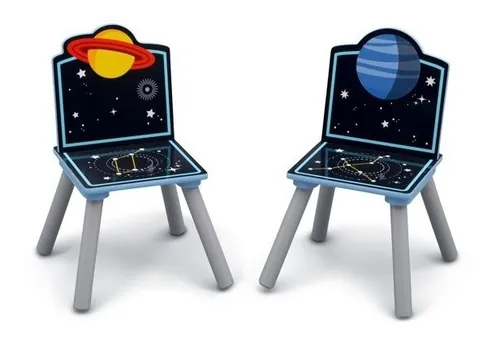 Mesa De Madera Infantil Con Dos Sillas Espacio Planetas Color Multicolor