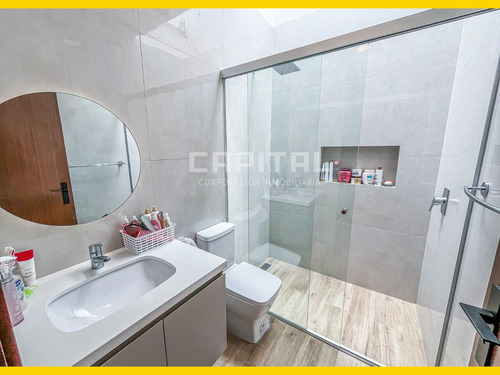 Hermosa Casa En Venta En Condominio Urubo Green