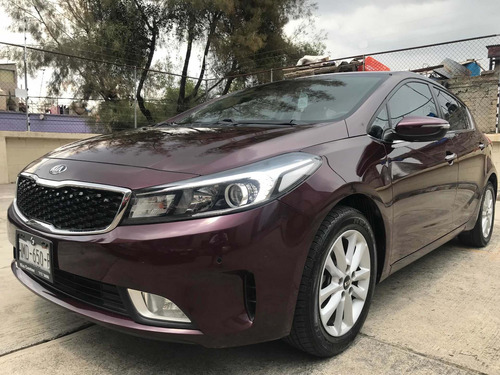 Imagen 1 de 14 de Kia Forte 2.0 Hb Ex At 2018