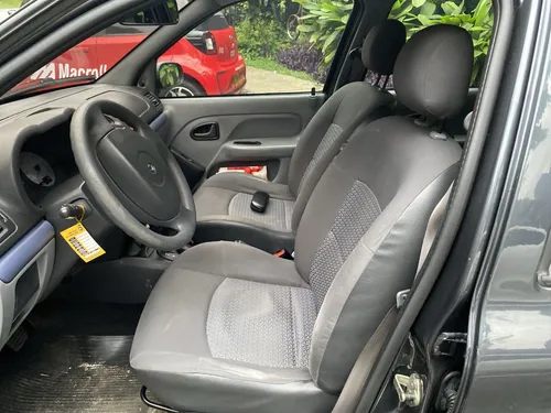 Renault Clio 1.6 Expression At 4x2 2012