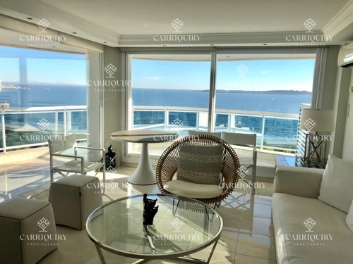 Venta De Apartamento 3 Dormitorios Y Dep En Playa Mansa, Punta Del Este. 