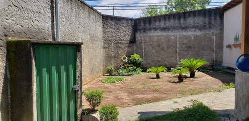 Casa - Paqueta - Ref: 4047 - V-4047