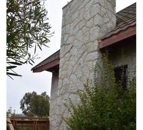 Vende Hermosa Y Acogedora Casa Con Maravillosa Vista Al Mar