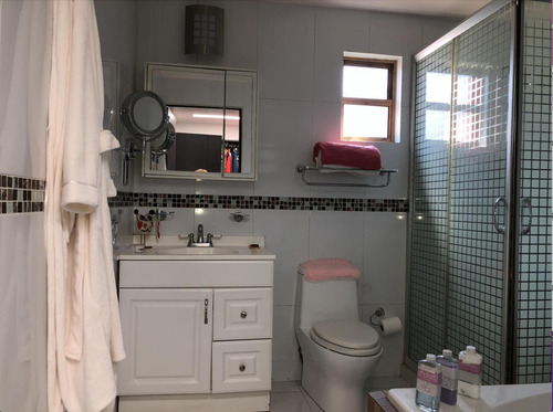 Invierte En Metepec: Casa Para Remodelar En Privada De Alta Gama