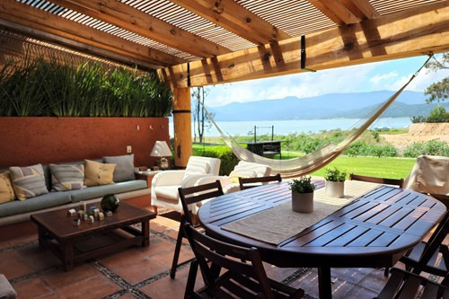 Casa En Renta En Valle De Bravo Con Vista Y Acceso Al Lago Dentro De Fraccionamiento San Gaspar D...