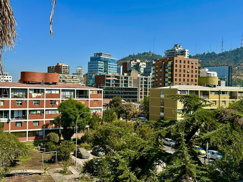 Departamento En Venta De 2 Dorm. En Providencia