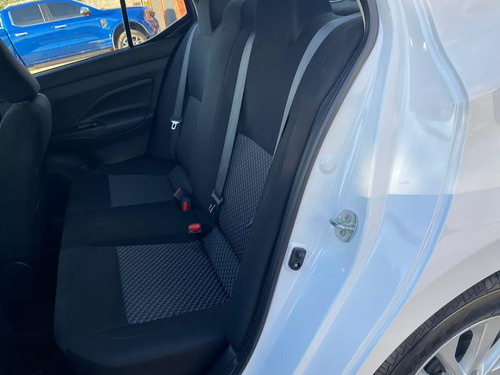 Nissan Versa 1.6 Sense Mt