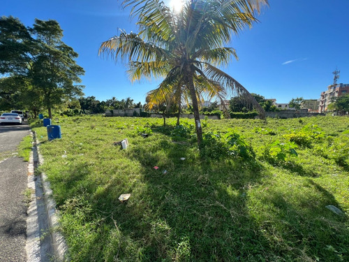 Se Vende Solar En San Isidro 