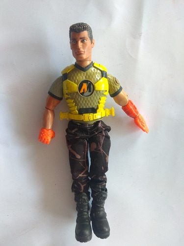 Action Man Traje Amarillo Pantalón Negro Botas Hasbro 2000