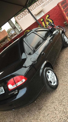 Imagem 8 de 9 de Chevrolet Corsa Classic Sedan Completo