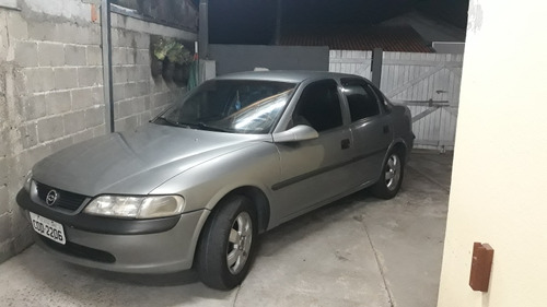 Chevrolet Vectra 2.2 Gls 4p