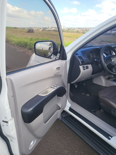 Mitsubishi L200 2.4 Triton Hls Cab. Dupla Flex 4p