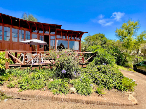 Cálida Casa En Venta En Cachagua Con Tremendo Potencial