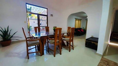 Imagen 9 de 13 de Casa Con Local En Venta, Carrera 9, Lecheria