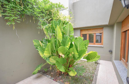 Ph Venta 2 Dormitorios 1 Baño Patio 81 Mts 2 Cubiertos 100 Mts 2 Totales - La Plata