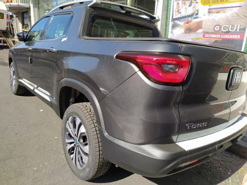 Imagen 4 de 22 de Fiat Toro Volcano Entrega Inmediata