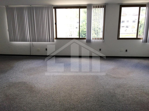 Andar Corrido, Qrts Para Para Aluguel, Com 160,00 M², No Praia Do Canto,vitória. - 195