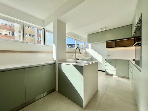 Remodelado 2023 / 2d + 3b / Parque Bicentenario