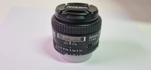 Lente Nikon  50mm 1:1.4d + Tapa Impecable