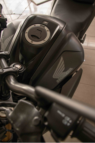 Honda Cb 300 Gris 0km 2025 - Honda Resonancias