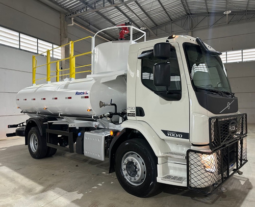 Caminhão Volvo Vm 290 4x2 Pipa Tanque Rucsol 10000l 2025