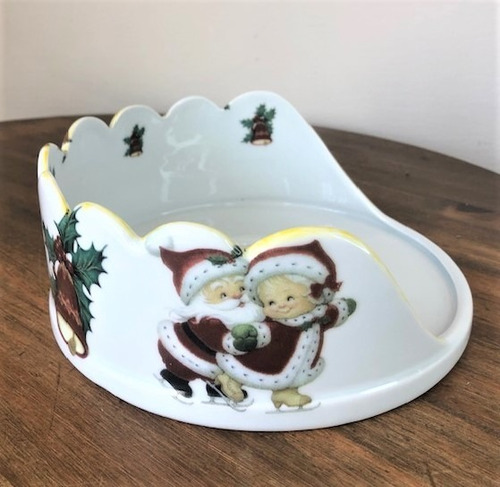 Imagem 1 de 5 de Panetoneira De Porcelana - Natal