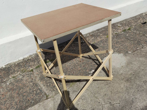 Caballete Y Mesa Plegable Ideal Para Feria O Evento 4 Pies