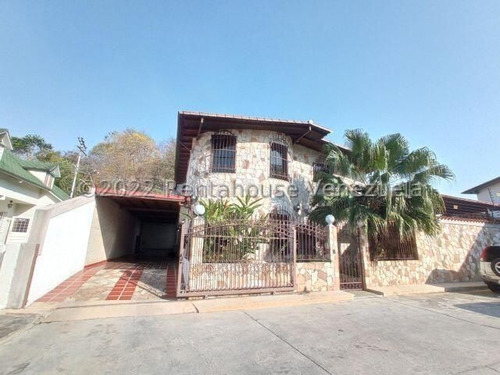 Yilmer Salazar Vende Casa En Urbanización El Limón En Maracay 23-10393 Yjs