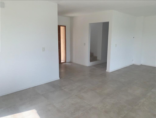 Imagen 6 de 14 de Barrio Cerrado El Canton - Islas - Casa Venta Usd 380.000