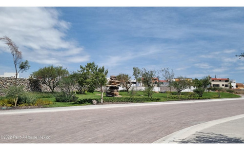 Preventa De Terreno Residencial En Milenio 3 De 243.26 Mts2