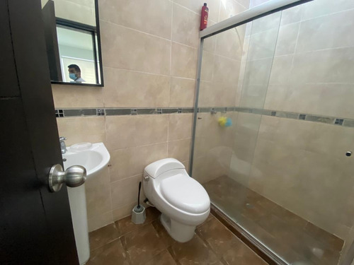 Imagen 11 de 12 de Bello Townhouse En Mañongo Con Pozo