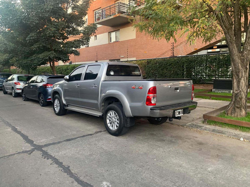 Toyota Hilux 3.0 Cd Srv Cuero 4x4 5at - A4 2015