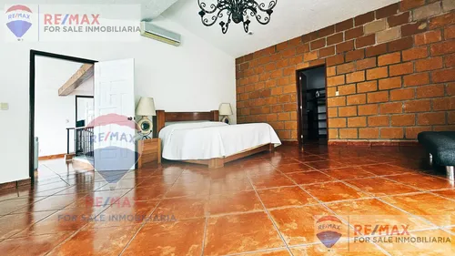 Renta De Casa En Burgos, Temixco, Morelosclave 4766