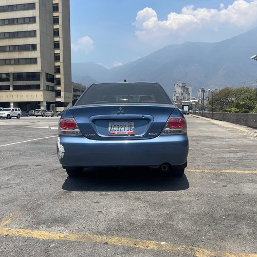 Mitsubishi Lancer Glx Año 2015