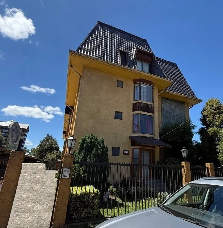 Imagen 1 de 7 de Departamento En Venta De 4 Dorm. En Villarrica