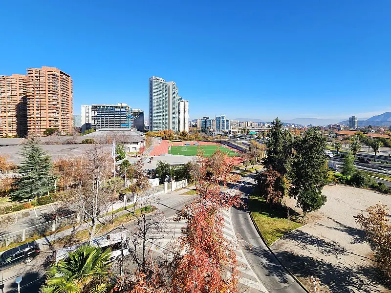 Imagen 2 de 20 de Vista Norte - A Pasos Del Parque Araucano - Colegio Aleman