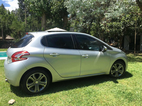 Imagen 4 de 10 de Peugeot 208 2015 1.6 Feline Pack Cuir