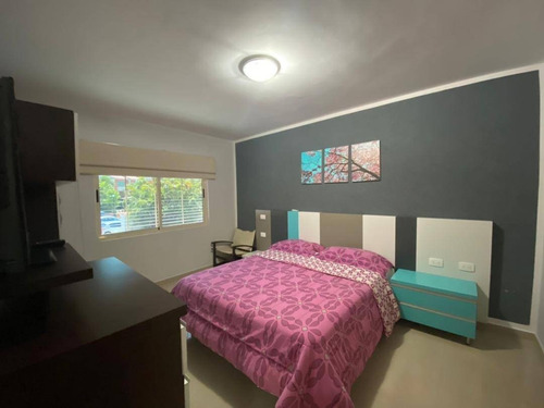 Imagen 3 de 15 de Jessica Serino Remax Alcanza Vende Hermoso Townhouse En Manantial 04243387300