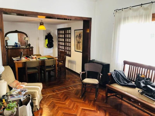 Hermosa Casa Zona Parque Guillermina.