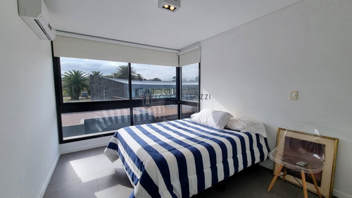 Imagen 22 de 30 de Apartamento - Grand Bay Residences 104