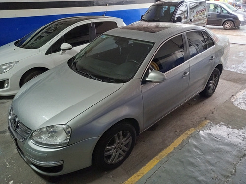 Imagen 3 de 7 de Volkswagen Vento 1.9 I Luxury 2009