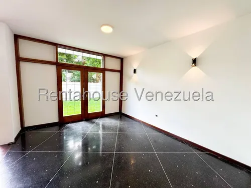 Casa En Alquiler - Mls #25-10738