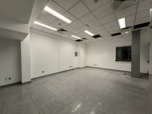 Edificio Oficinas En Col. Portales / 3,064m2c / 21 Privados