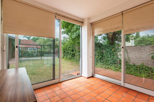 Casa Venta Funes 2 Dormitorios Jardin Miramar Esquina Maistegui