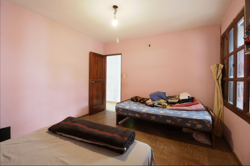 Increíble Casa A Refaccionar O Lote. Hurlingham