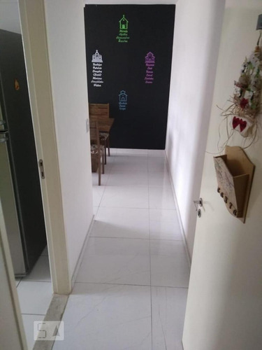 Apartamento À Venda - Jardim Cristal, 2 Quartos, 54 - S893109103