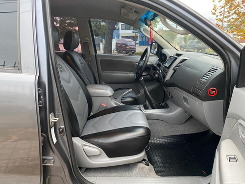 Toyota Hilux 3.0 Diesel Srv 4 X 2 D/cabina ! Inmaculada !