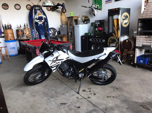 Imagem 1 de 5 de Yamaha 2014
